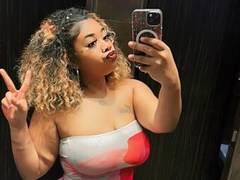 KittyBanksXO
